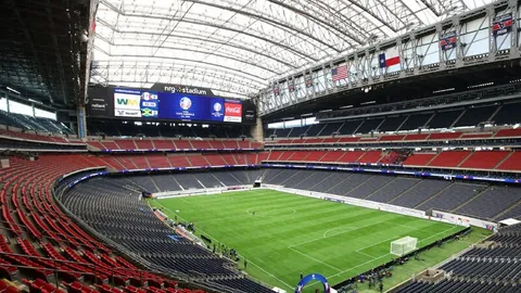 西甲领头羊巴萨火力全开，29轮战罢轰入82球领跑，巴黎圣日耳曼79球紧随其后，拜仁慕尼黑78球紧咬不放。