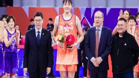 土杯五连胜后，巴萨克塞尔期号专家质合推荐前区十码分析盼逆袭